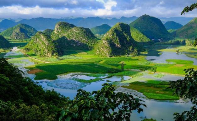 成都出发贵州云南7日自驾游：黄果树瀑布-普者黑-抚仙湖-元谋土林自驾游