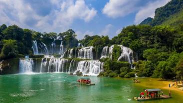 湖北出发广西中越边境6日自驾：穿越德天跨国瀑布-名仕田园-靖西鹅泉6日广西自驾游-推荐