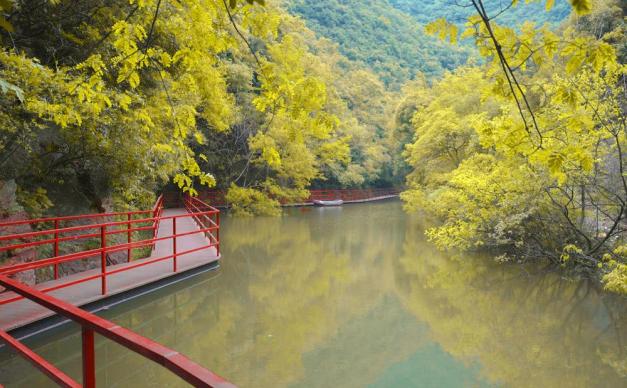 武汉出发十堰3日自驾：醉美十堰-九龙瀑布-悬崖小火车-野人谷中秋3天自驾游