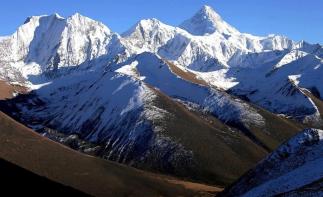 成都集合四川6日落地自駕：貢嘎雪山-上木居-紅石灘公園6日自駕自駕游