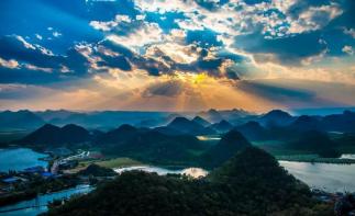 重庆出发普者黑6日自驾：曲靖-普者黑-抚仙湖-碧色寨-东风韵6天自驾游自驾游