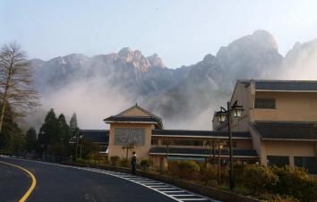 长沙出发景德镇黄山4日自驾游：江西景德镇-安徽黄山-宏村-屯溪老街4日自驾游-游推荐