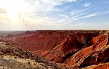 北京出发内蒙锡林郭勒3日自驾游：赏大红山丹霞-二连国门-草原戈壁穿越自驾-游推荐
