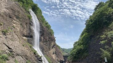 武汉出发安徽3日自驾游：蓝溪小镇-皖西大裂谷-万佛湖-三河古镇3日自驾游-推荐