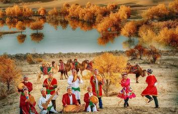 山東出發(fā)南疆18日自駕游：民族阿克蘇-秋色胡楊林-神秘王國(guó)--金蘋果節(jié)-沙漠公路探索神秘南疆自駕游-游推薦