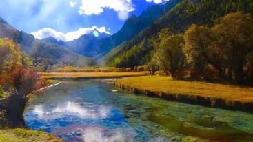 成都出发川西6日自驾游：新都桥-稻城亚丁-塔公草原-墨石公园-甲居藏寨6月自驾游-推荐