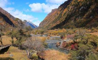 北京出發(fā)四川8日落地自駕游：四姑娘山-畢棚溝-米亞羅看紅葉8日自駕游自駕游