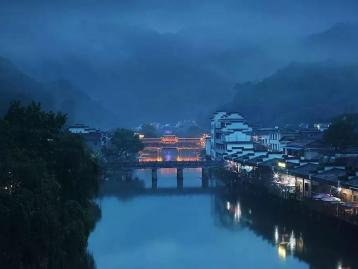 山东出发江西6自驾游日：景德镇-龙虎山-滕王阁-西海千岛湖6日经典自驾游