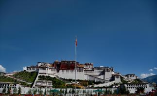 成都集合13日川進青出西藏自駕游：318川藏線-拉薩-羊湖納木錯-翡翠湖13日自駕游自駕游