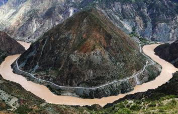 大理集合云南6日自驾游：怒江风光-独龙江-德贡公路-丙中洛-三江并流6日自驾游-游推荐