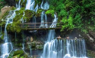 成都周邊3日溫泉自駕游：邛海-螺髻九十九里溫泉瀑布-孟獲城3日西昌自駕游自駕游