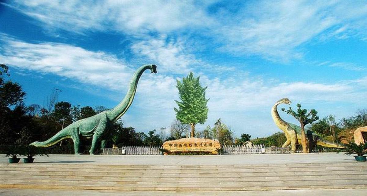 北京出发河南6日自驾：重度沟、鸡冠洞、千岛画廊、西峡恐龙园6日自驾自驾游