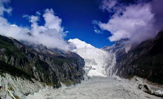 北京出發(fā)四川14日自駕：海螺溝-瀘定橋-樂山大佛-重慶14日自駕自駕游