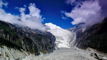 北京出发四川14日自驾：海螺沟-泸定桥-乐山大佛-重庆14日自驾-推荐