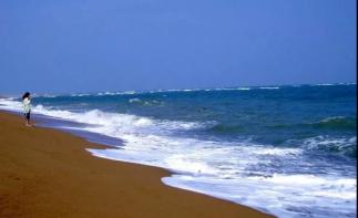 海南环岛5日落地自由行：骑楼老街-滨海公路-游艇出海-三亚海滩5日自驾游自驾游