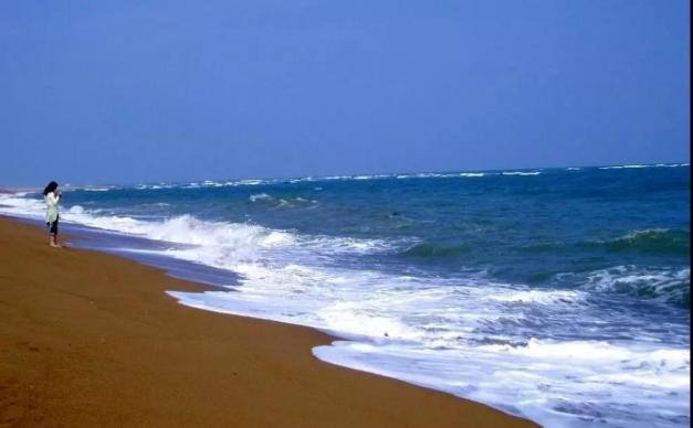 海南环岛5日落地自由行：骑楼老街-滨海公路-游艇出海-三亚海滩5日自驾游