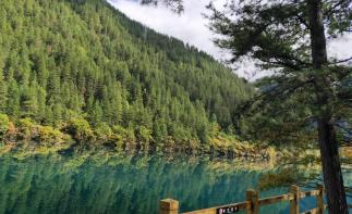 成都出发九寨沟3日自驾游：叠溪海子-松潘古城-九寨沟3日川西自驾游自驾游