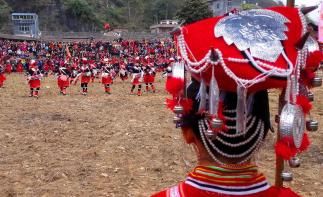珠三角出发清远连州2日自驾游：瑶族盘王节-耍歌堂-金子山天梯玻璃栈道2日自驾游自驾游