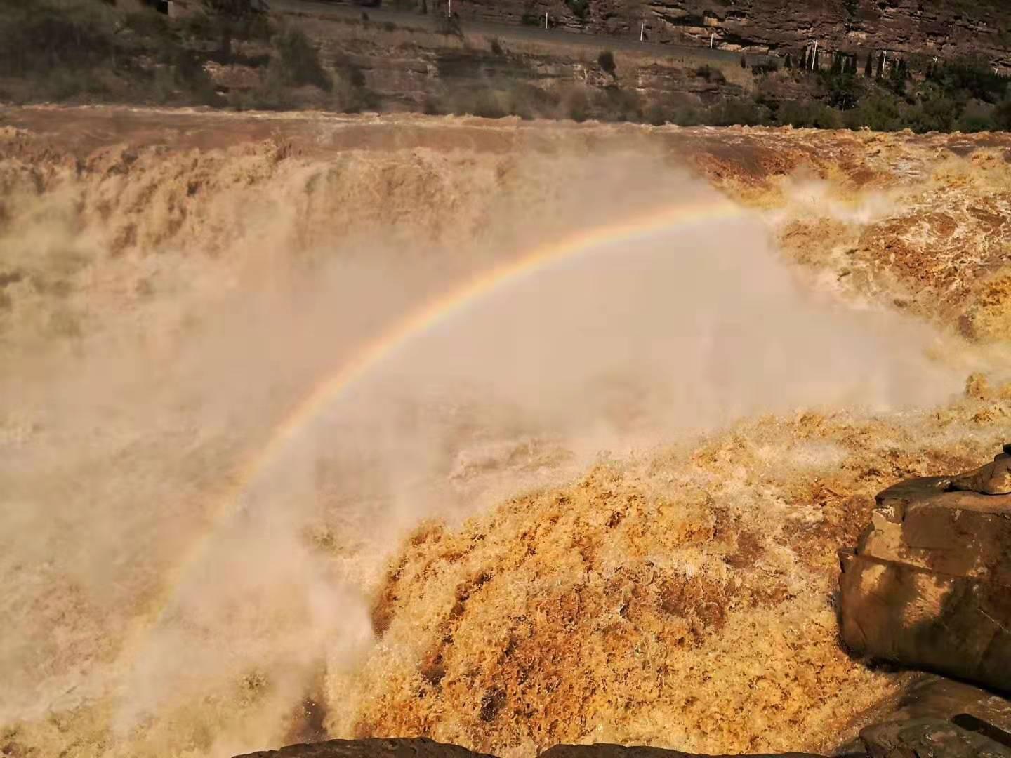 北京出发陕西5日自驾游：壶口瀑布-法门寺-龙门石窟5日自驾游自驾游