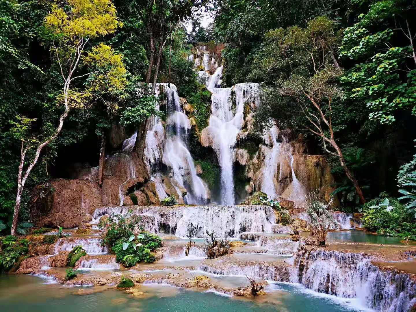 全国出发老挝7日自驾游：琅勃拉邦-万荣7日跨年自驾游自驾游