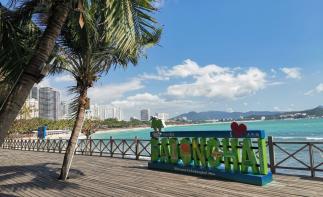 臨高集合海南5日落地自駕游：亞龍灣熱帶森林公園-分界洲島-日月灣5日自駕游自駕游