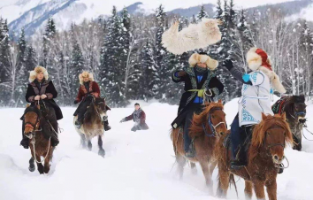 北京出发新疆9日落地自驾游：乌鲁木齐-克拉玛依-喀纳斯9日自驾游-游推荐