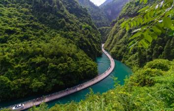 广东出发湖北9日自驾游：梵净山-芙蓉镇-狮子关-恩施大峡谷9日休闲自驾游-游推荐
