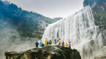 成都出发贵州4日自驾：赤水大瀑布-兴文石海-僰王山4日自驾游-推荐