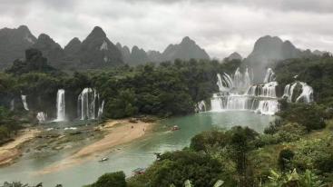 成都出发广西7日游：三娘湾-德天跨国瀑布-东兴-越南芒街7日自驾-推荐