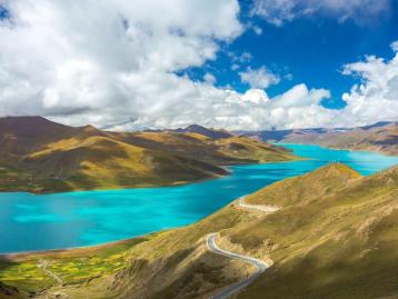 成都出发西藏15日自驾：措普沟-米堆冰川-巴松措-然乌湖-翡翠湖-布宫-大昭寺-纳木措-翡翠湖-塔尔