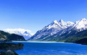 成都出发色达西藏17日自驾游：五明佛学院-德格印经院-玉龙拉措-然乌湖-羊湖-纳木错-翡翠湖17日自-游推荐