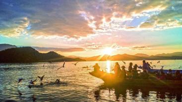 全国出发勇闯泸亚线8日自驾：稻城亚丁-泸沽湖-卡斯地狱谷8日自驾游-推荐