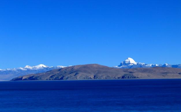 拉萨集合挑战新藏线13日自驾：珠峰保护区-扎达土林-玛旁雍错-冈仁波齐-塔莎古道-香妃墓-喀什老城13日自驾游