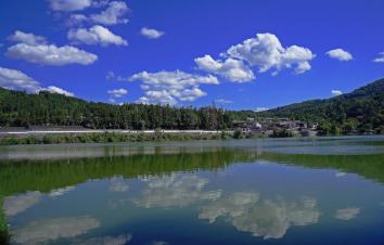 重庆到腾冲瑞丽7日自驾游：一寨两国-火山地质公园-腾冲热海-滇池边陲7日自驾游-游推荐