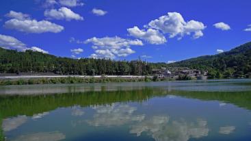 重庆到腾冲瑞丽7日自驾游：一寨两国-火山地质公园-腾冲热海-滇池边陲7日自驾游-推荐