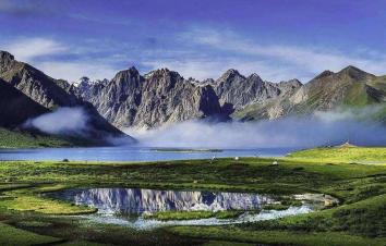 重庆出发甘青川6日自驾游：巴颜喀拉山脉-禅定寺-桑科草原-色达6日自驾游-游推荐