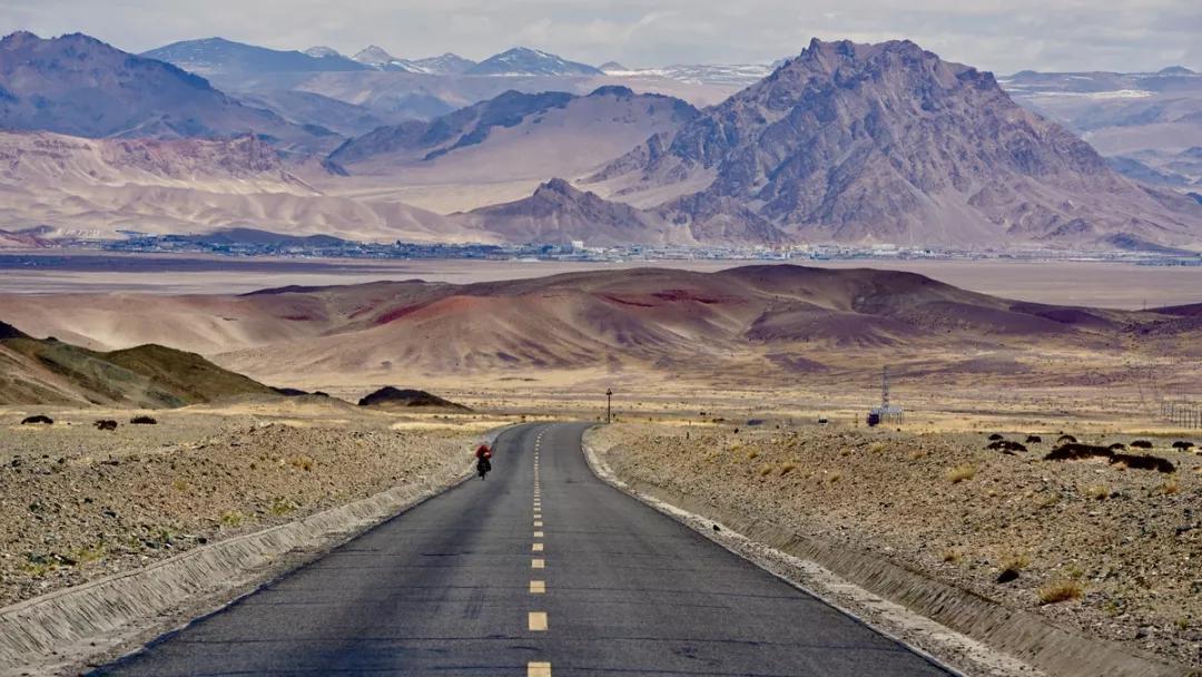 敦煌集合甘肃青海落地7日自驾游：穿越无人区-哈拉湖-翡翠湖-柴达木盆地7日探秘西北之旅自驾游