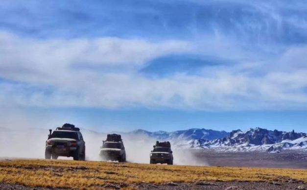 敦煌集合甘肃青海新疆西藏20日落地自驾：独库公路-布达拉宫-珠峰-天山天池-探秘青藏线20日大西北环线自驾