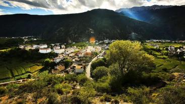 成都出发川西稻城6日自驾：亚丁三神山-乡城白藏房-桑披岭寺-新都桥6日自驾游-推荐