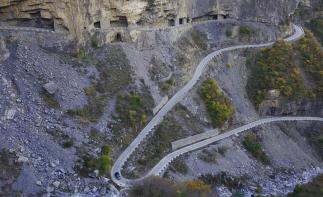 青岛出发5日太行山挂壁公路自驾游：太行大峡谷-郭亮洞-王莽岭-天界山-八泉峡穿越之旅自驾游