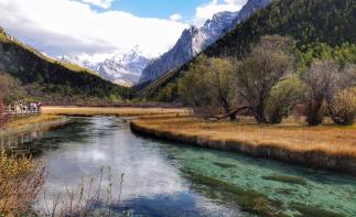 成都出發(fā)川藏線10日拼車自駕游：稻城亞丁-海螺溝-羊卓雍錯-米堆冰川10日拼車自駕游自駕游