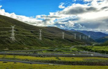 北京出發(fā)四川云南17日自駕游：香格里拉-稻城亞丁-瀘沽湖17日自駕游-游推薦