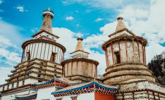 成都出发川西阿坝4日自驾游：莲宝叶则-神座-棒托寺-情人海4日自驾自驾游