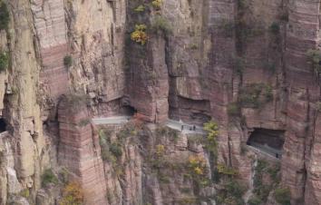 成都出发南太行之巅6日自驾：挂壁公路-地坑院-司徒小镇6日自驾游-游推荐