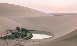 成都出發(fā)重走絲綢之路12日自駕：張掖-嘉峪關-玉門-敦煌-青海湖-塔爾寺-若爾蓋草原12日自駕自駕游