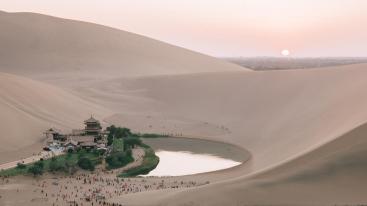 成都出发重走丝绸之路12日自驾：张掖-嘉峪关-玉门-敦煌-青海湖-塔尔寺-若尔盖草原12日自驾-推荐