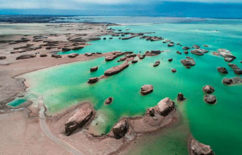 全國(guó)出發(fā)西寧集結(jié)野性柴達(dá)木7日自駕游：水上雅丹—東西臺(tái)吉乃爾湖—惡魔之眼艾肯泉—茫崖翡翠湖—雅丹魔鬼-游推薦