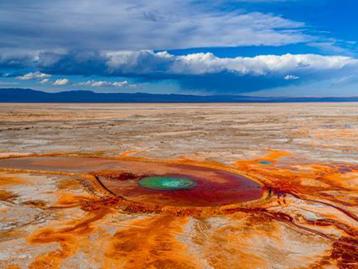 北京出发青海甘肃10日自驾游：水上雅丹-翡翠湖-青海湖-莫高窟-张掖七彩丹霞10日自驾游