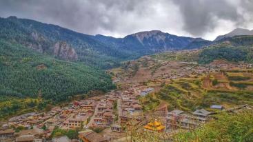 北京出发甘南12日自驾游：崆峒山-扎尕那-四姑娘山-卧龙大熊猫12日自驾游-推荐