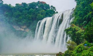 成都出发广西7日自驾：中越大瀑布-兴义万峰林-巴马长寿村7日自驾自驾游